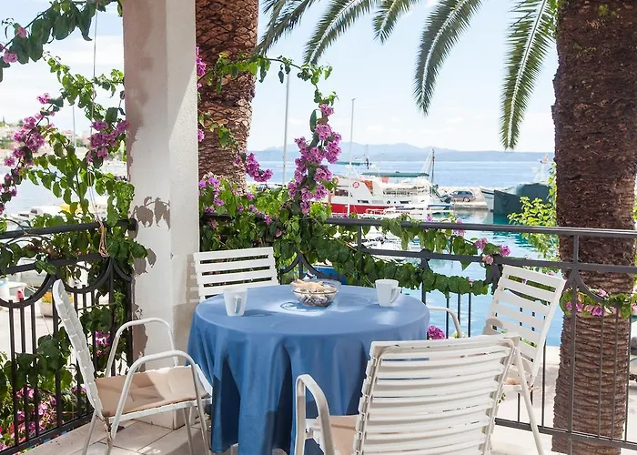 Helena Апартаменты